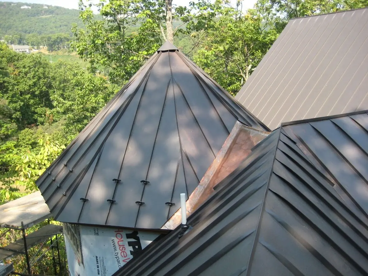 Professional Roof Tarp Installation by Craftsman Roofing in Center Point